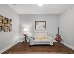 303 15747 Marine Drive, White Rock, BC V4B1E4 Photo 13