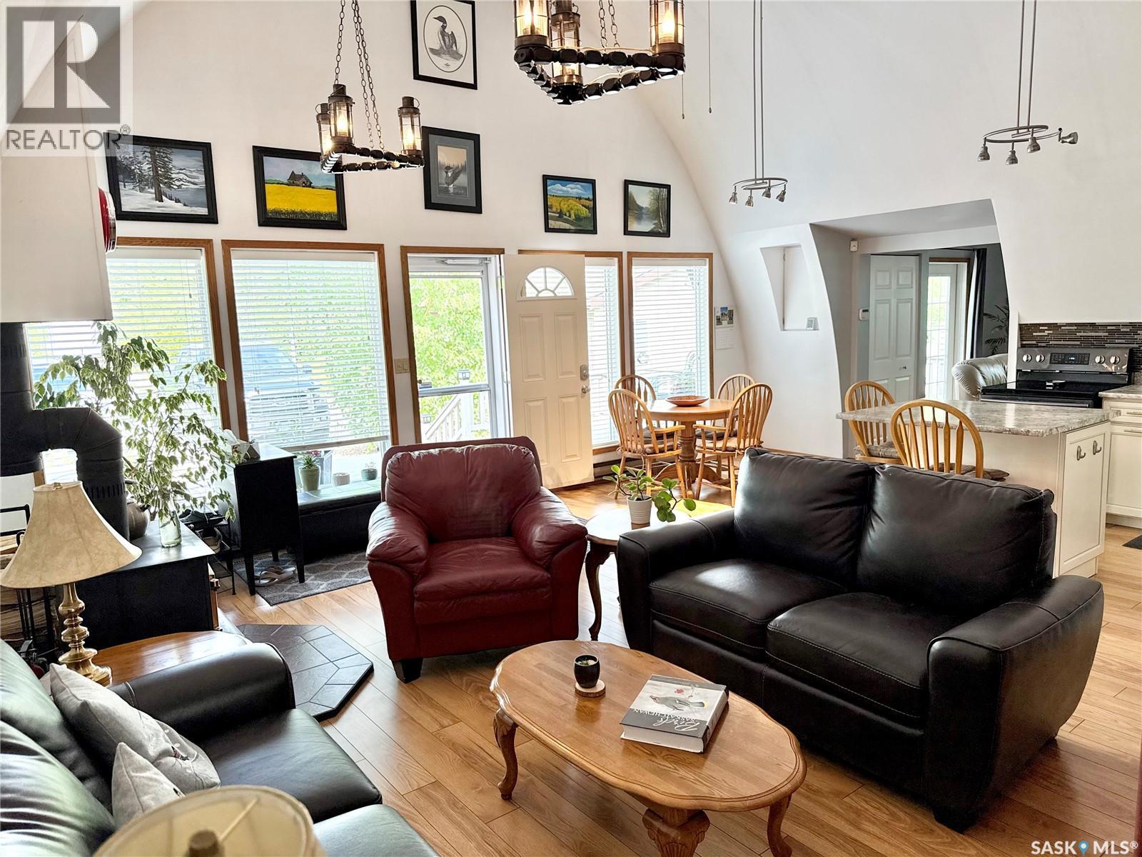 209 Lakeview Ave N, Morin Lake - 17