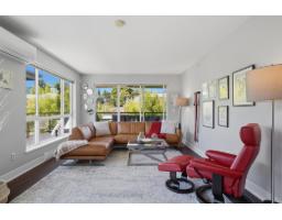 303 15747 Marine Drive, White Rock, BC V4B1E4 Photo 9