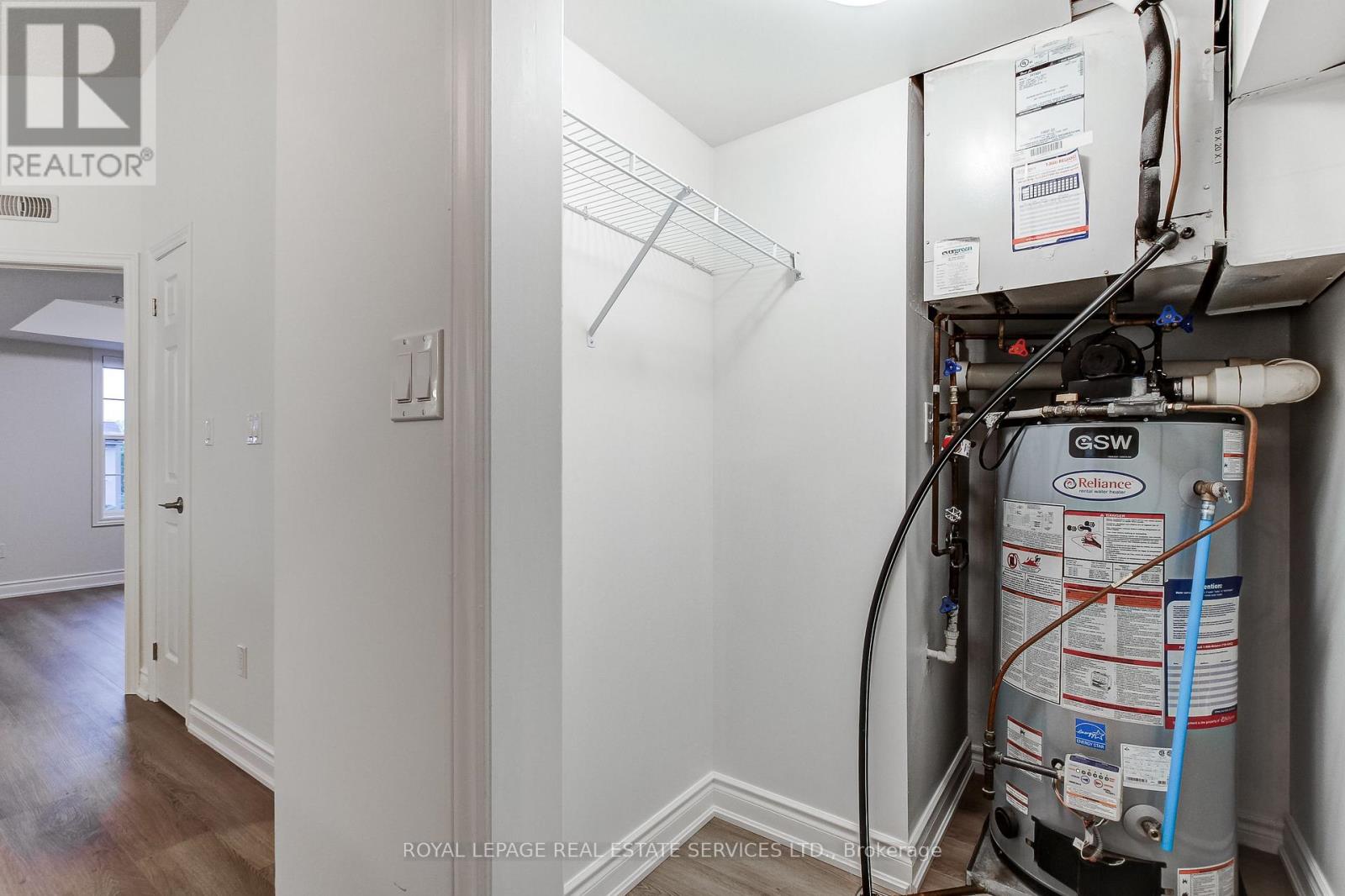 #409 1483 MAPLE AVENUE - 32
