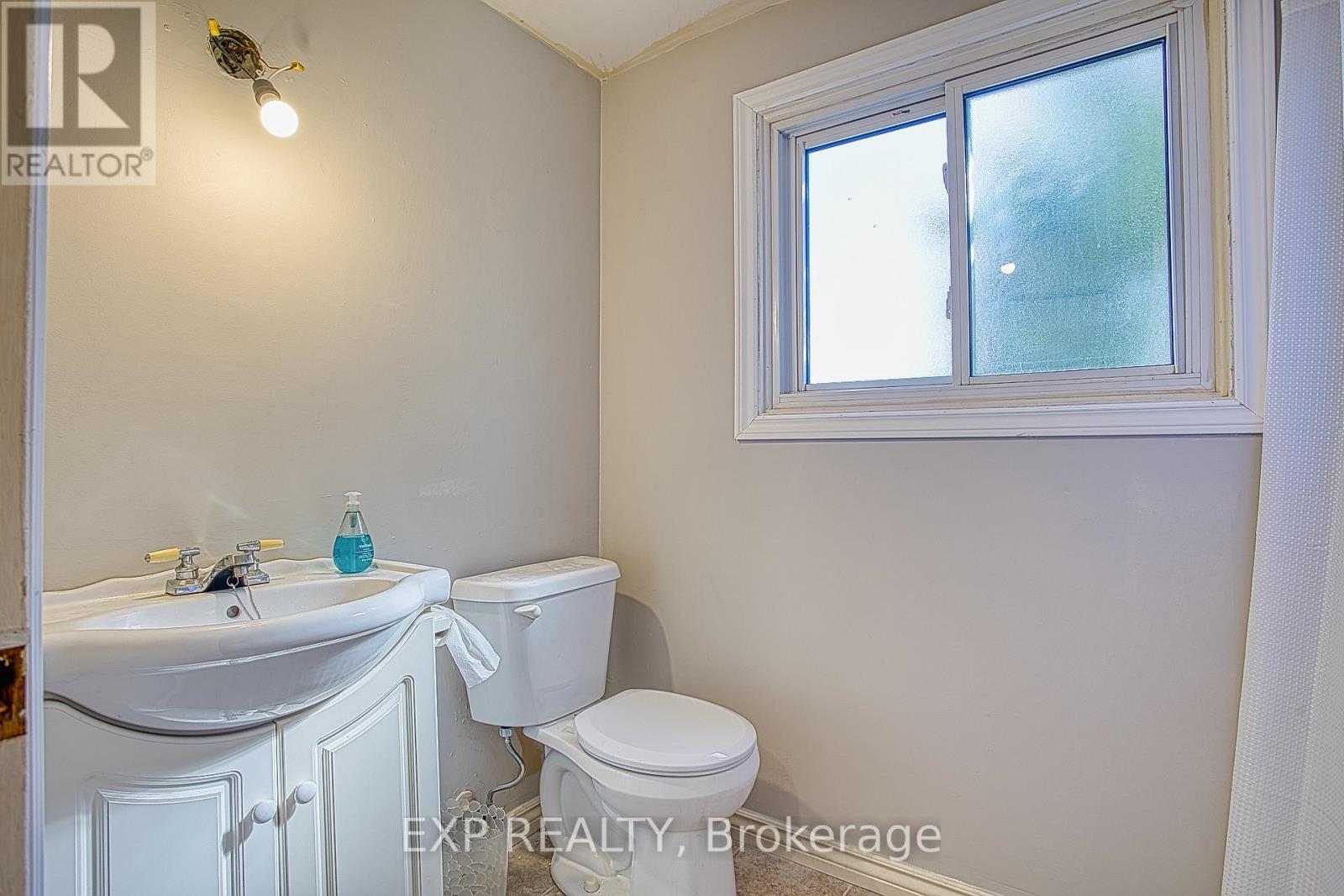 #404 7 VIKING COURT - 14