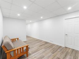 6 Charlie Hapko Road, Lac Du Bonnet, MB R0E1A0 Photo 34