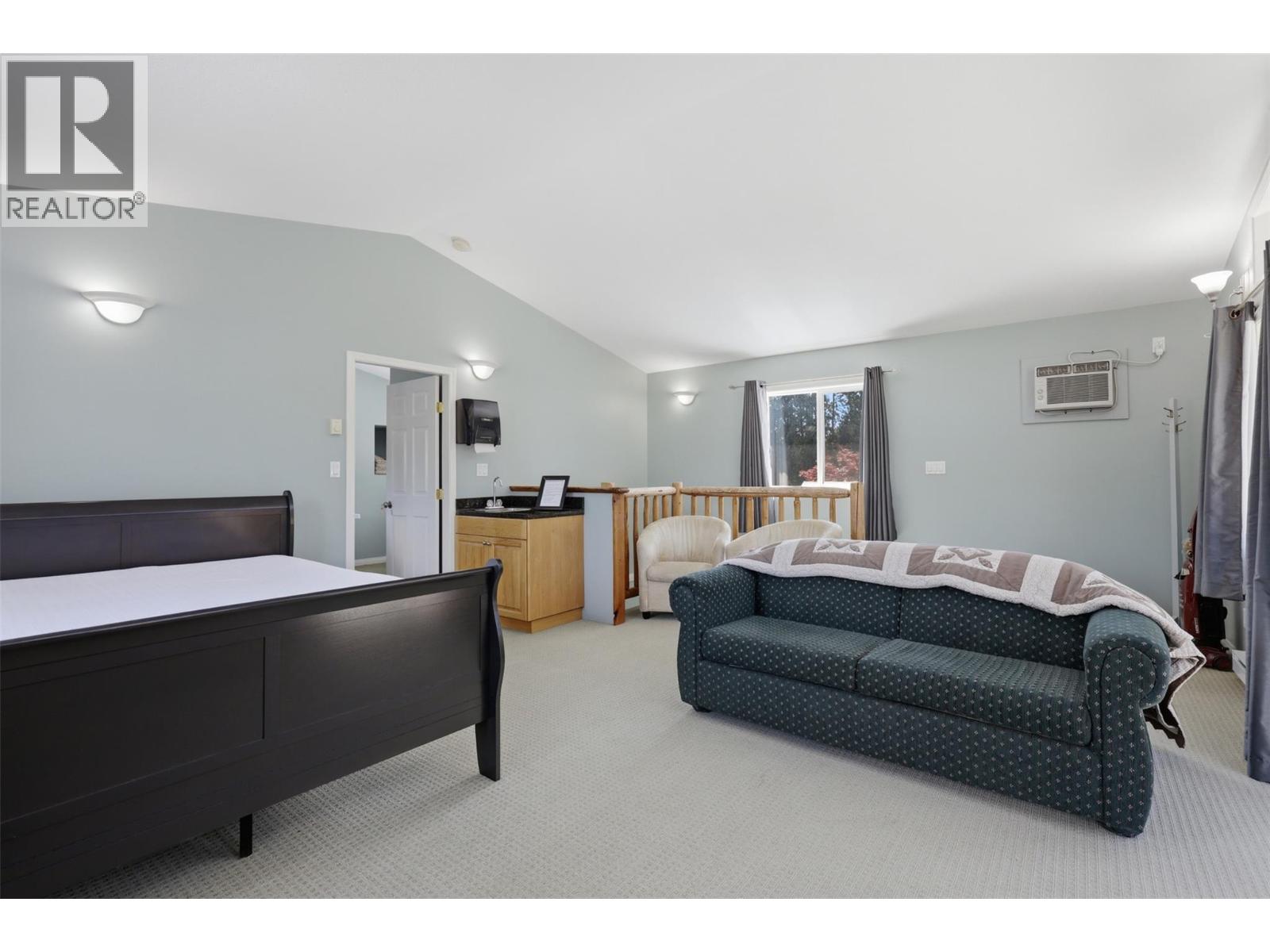 #30 667 Waverly Park Frontage Road - 34