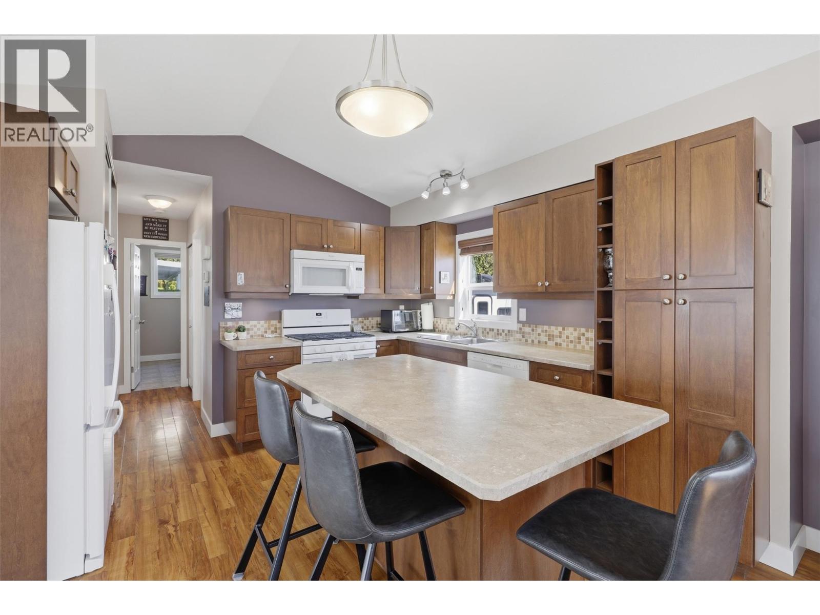 #30 667 Waverly Park Frontage Road - 11