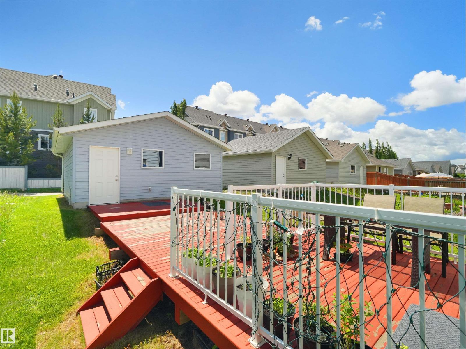 7827 22 AV SW — photo 10