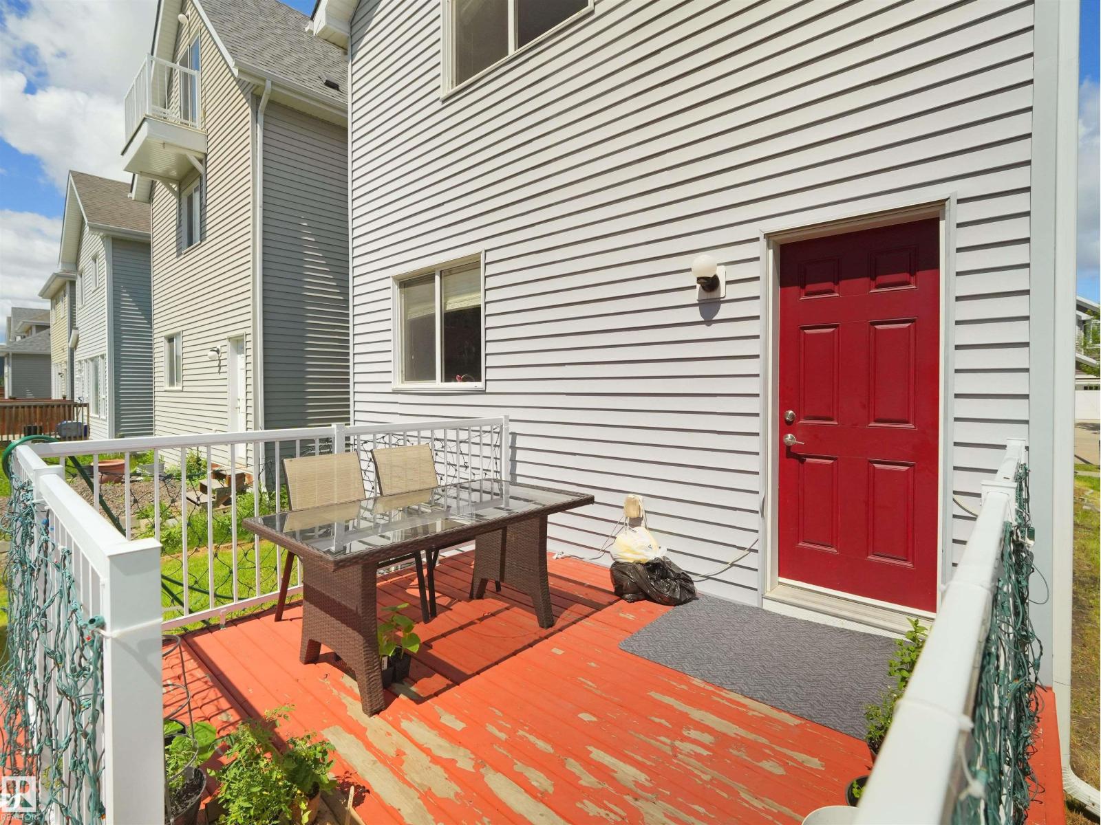 7827 22 AV SW — photo 12