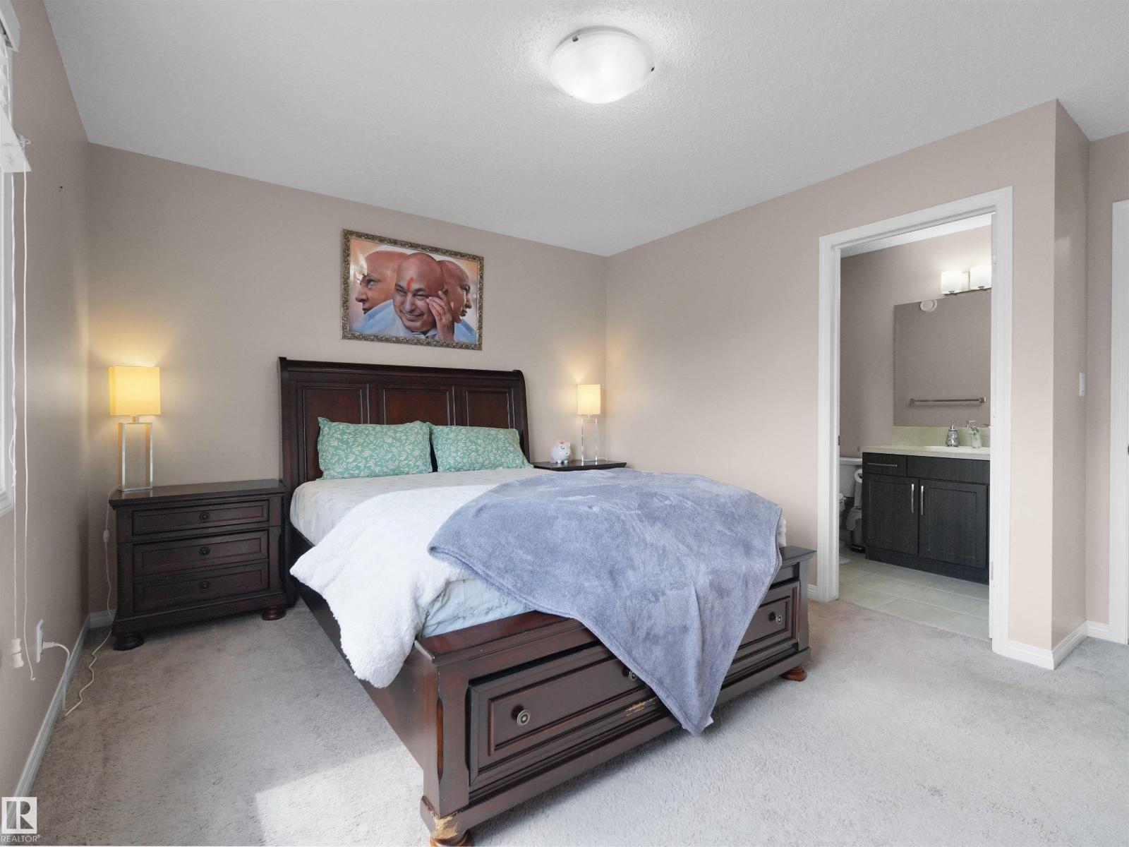 7827 22 AV SW — photo 37