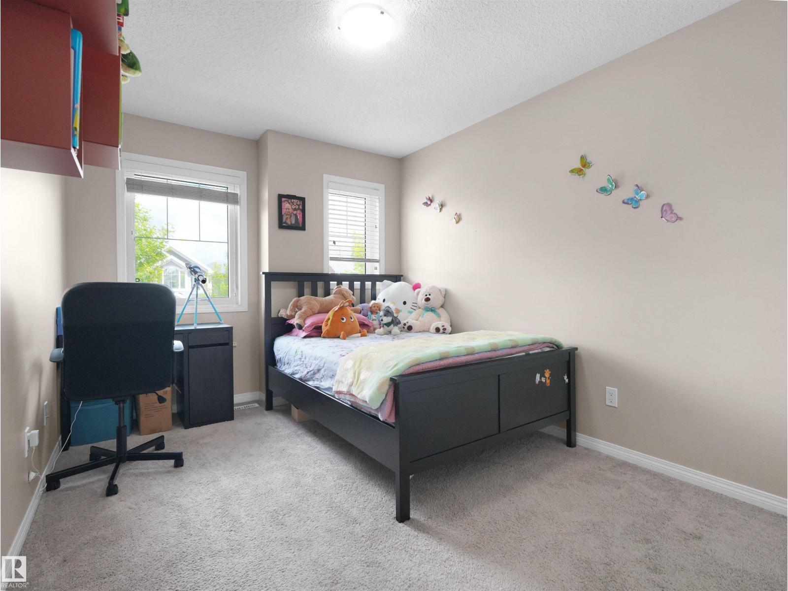 7827 22 AV SW — photo 40