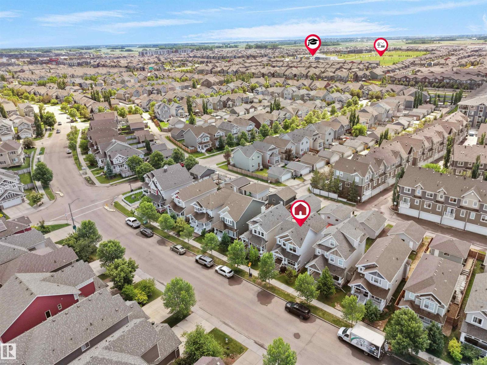 7827 22 AV SW — photo 6