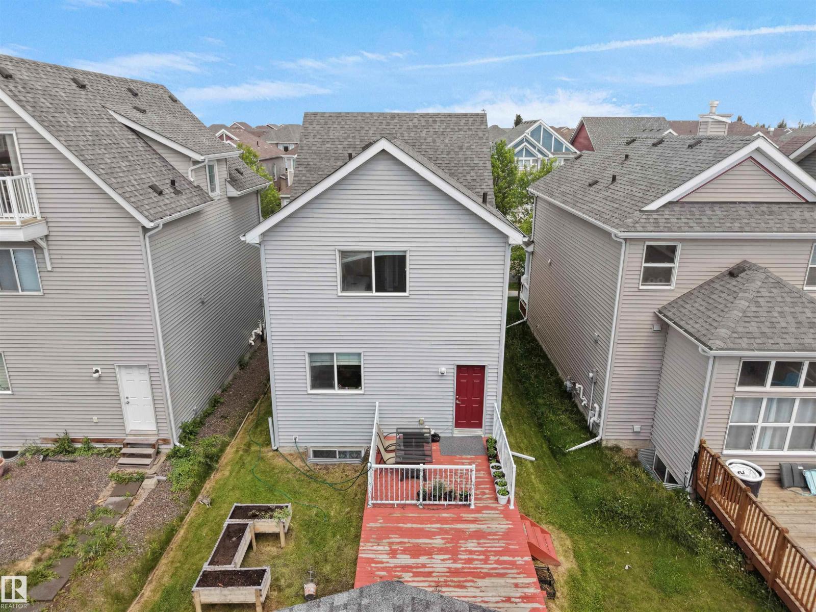 7827 22 AV SW — photo 8