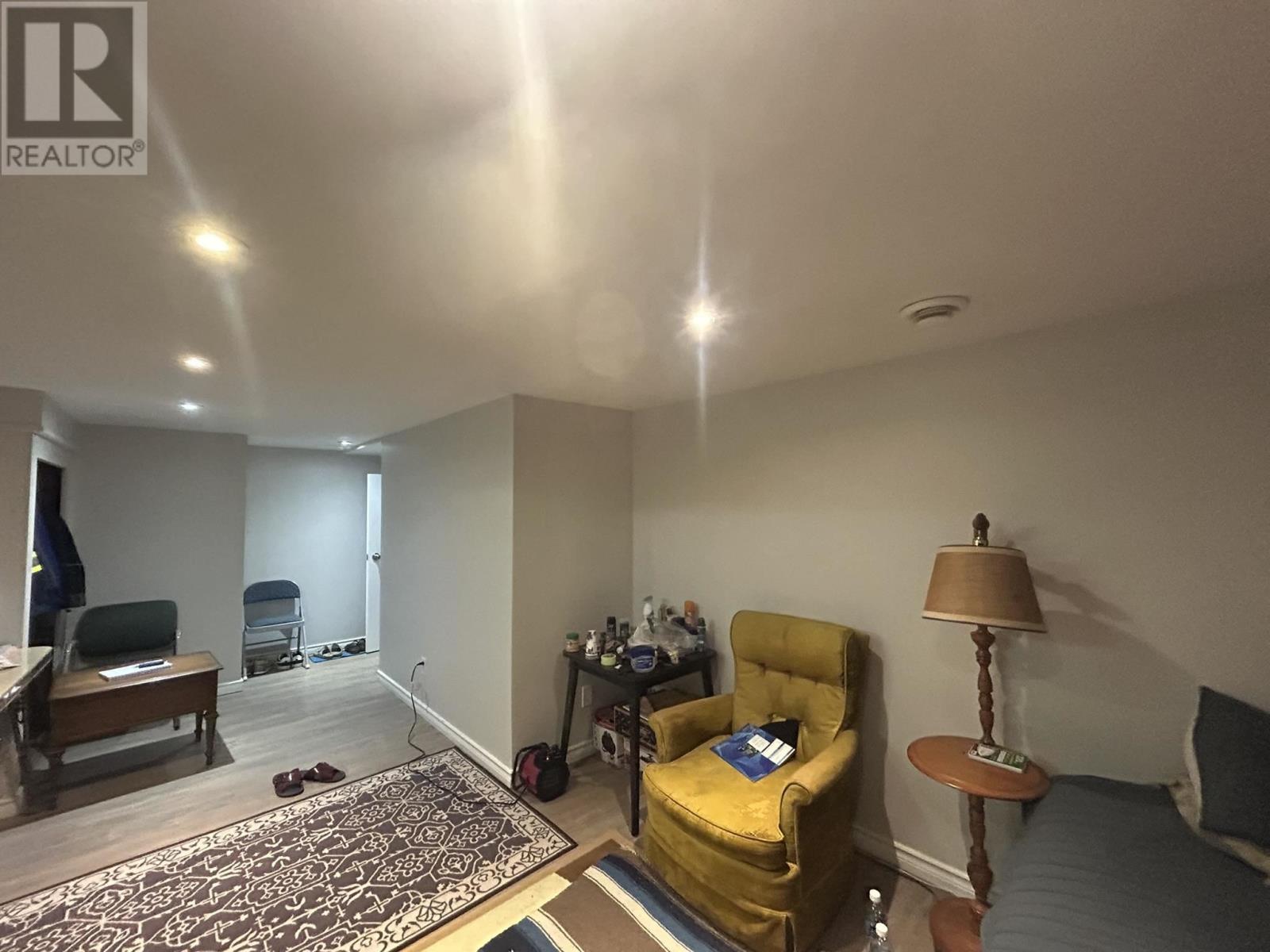 208 MACKENZIE AVE - 32