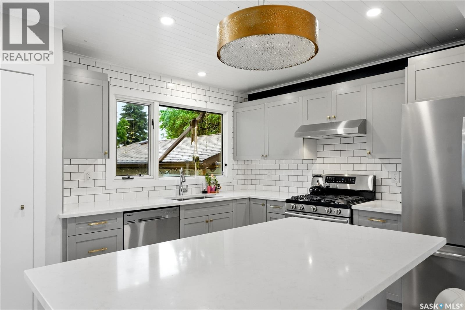 120 Rupert DRIVE - photo 2