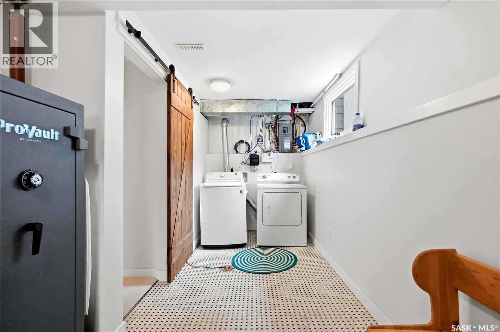 120 Rupert DRIVE — photo 35