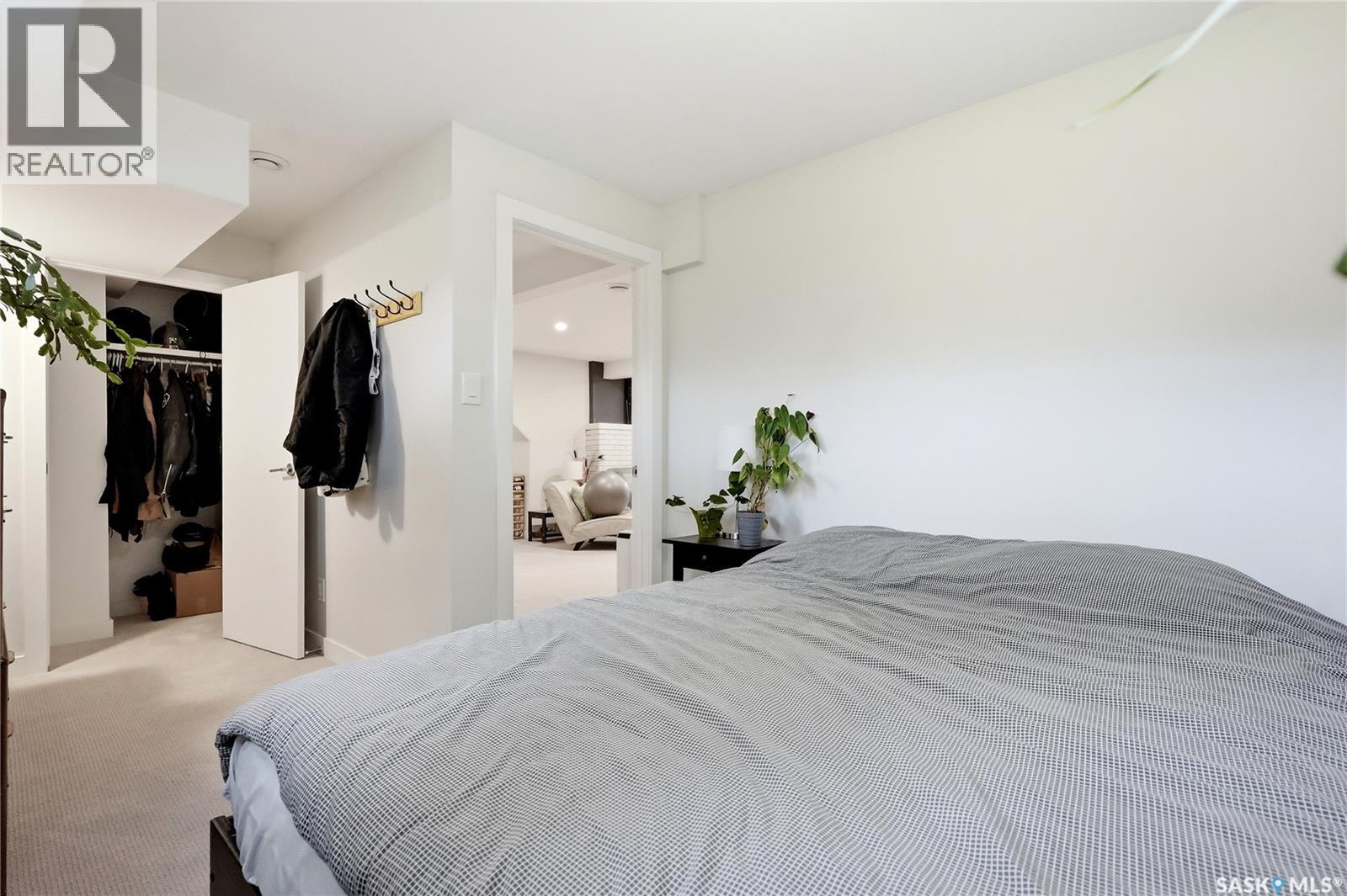 120 Rupert DRIVE — photo 38
