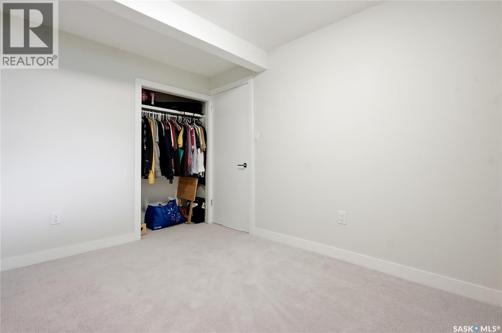 120 Rupert DRIVE — photo 42