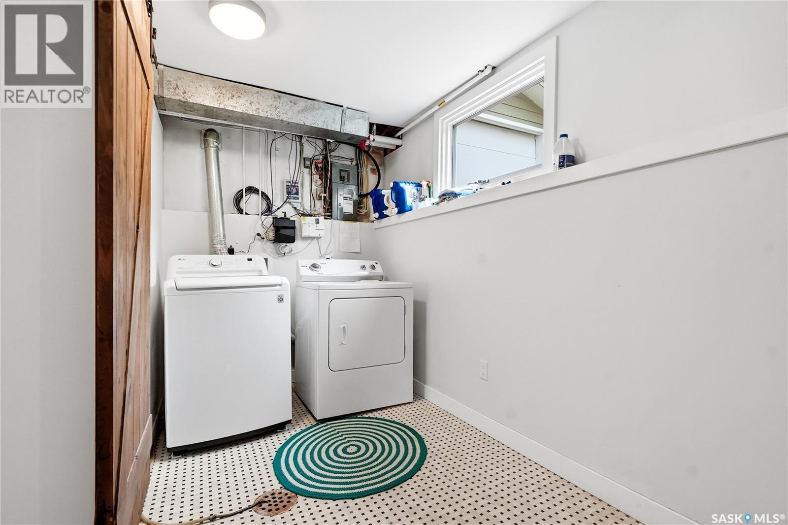 120 Rupert DRIVE — photo 44