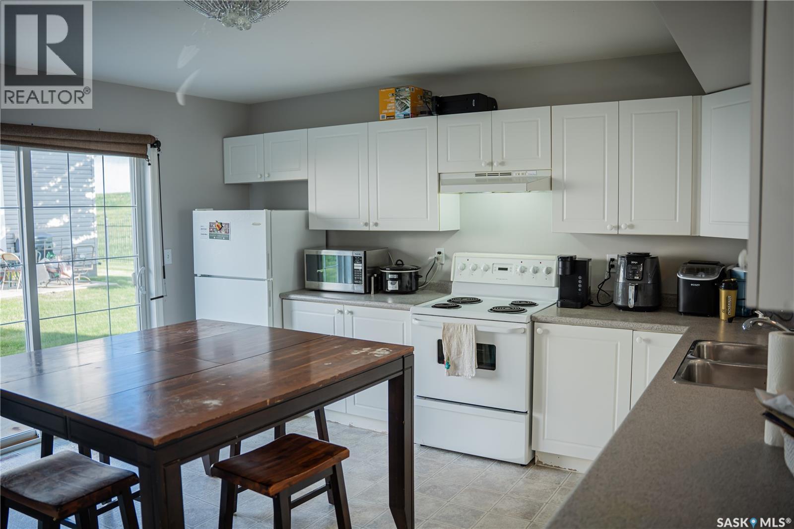 106 663 BECKETT CRESCENT - photo 5
