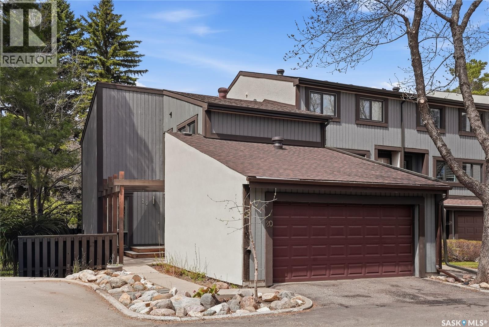 #20 455 Pinehouse DRIVE - 1