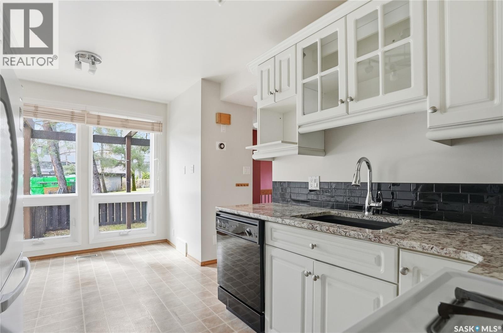 #20 455 Pinehouse DRIVE - 21