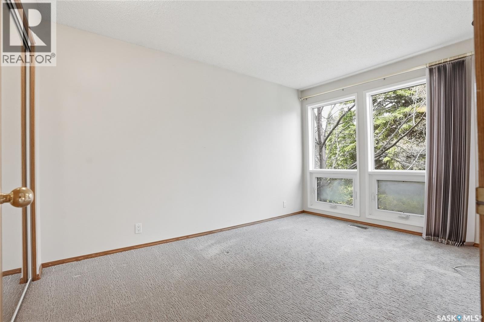 #20 455 Pinehouse DRIVE - 25
