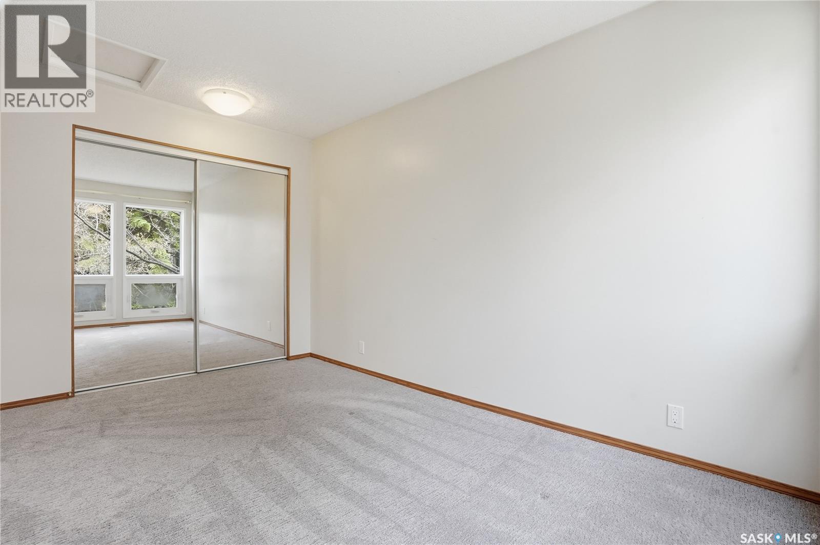 #20 455 Pinehouse DRIVE - 26