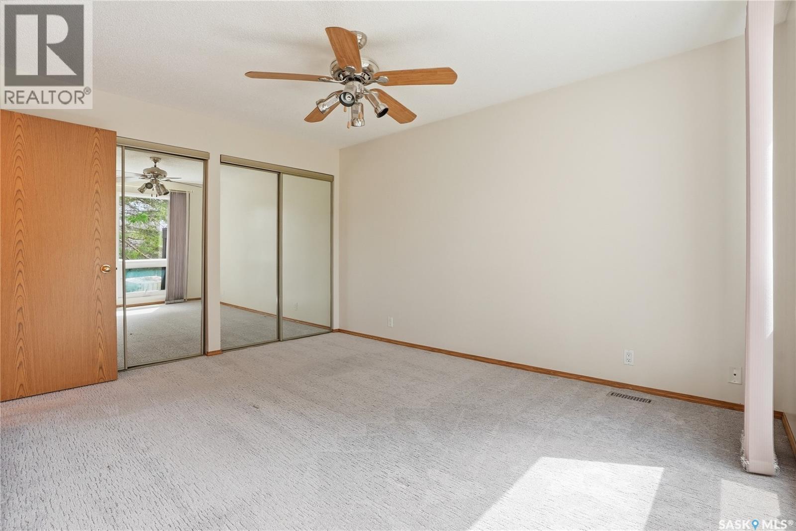 #20 455 Pinehouse DRIVE - 29