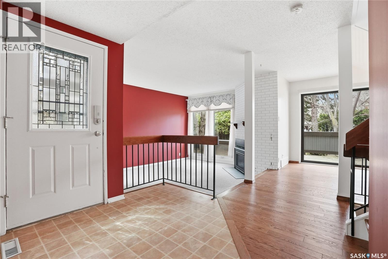 #20 455 Pinehouse DRIVE - 3