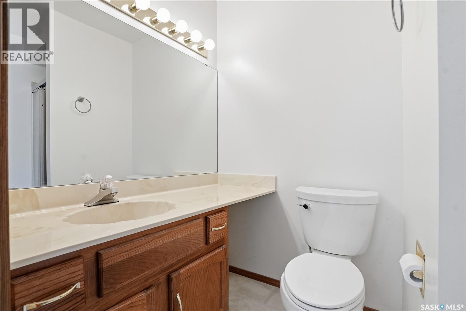 #20 455 Pinehouse DRIVE - 32