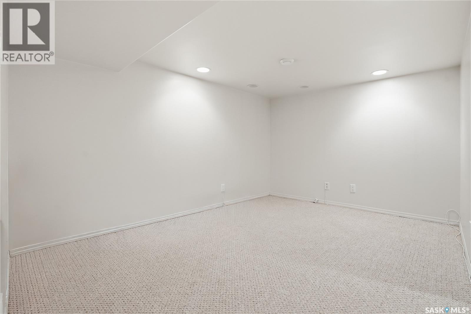 #20 455 Pinehouse DRIVE - 37