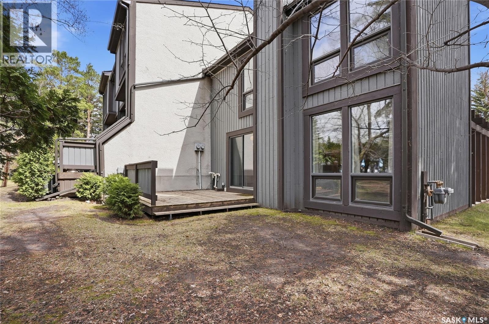 #20 455 Pinehouse DRIVE - 43