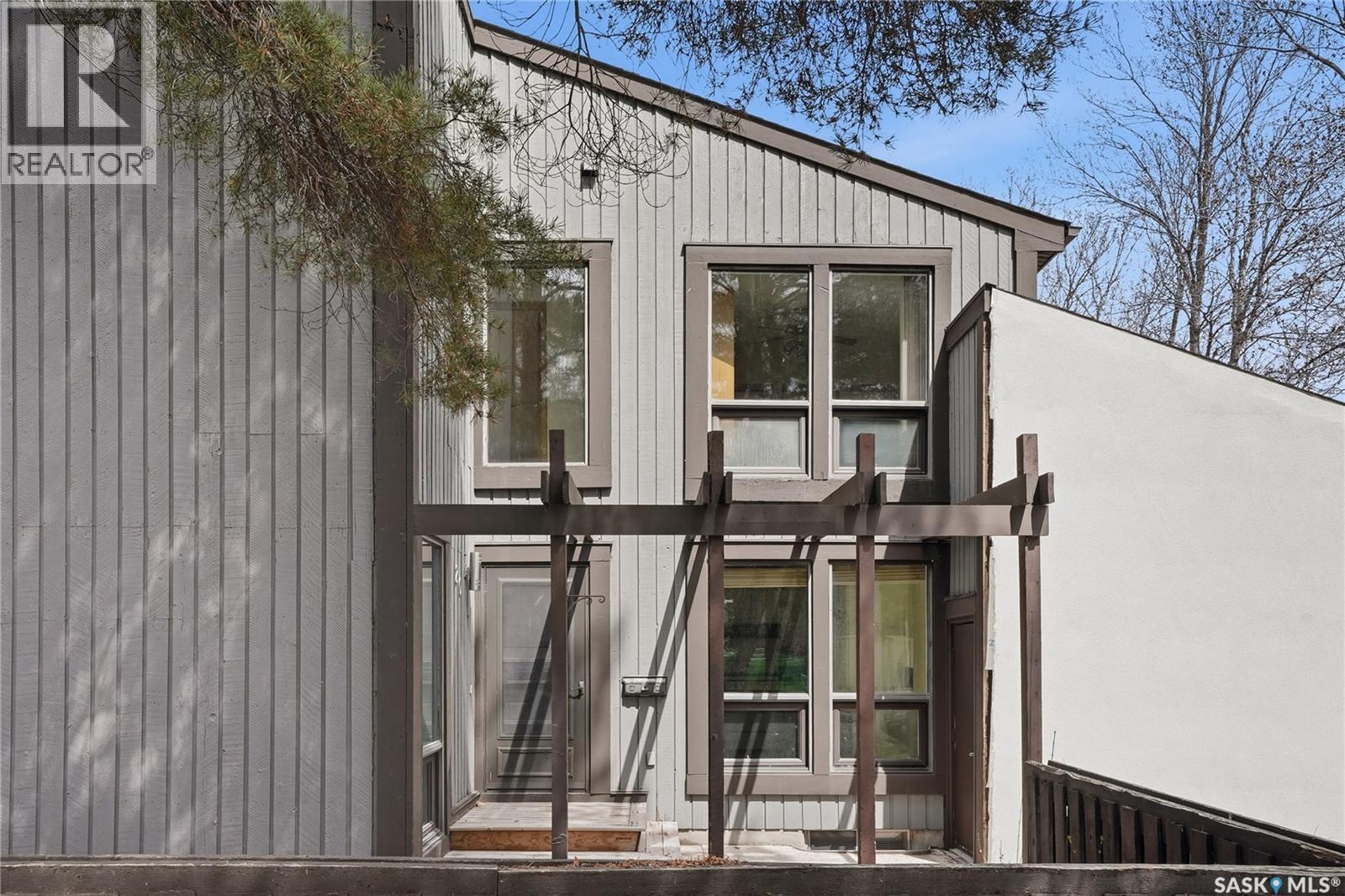 #20 455 Pinehouse DRIVE - 47