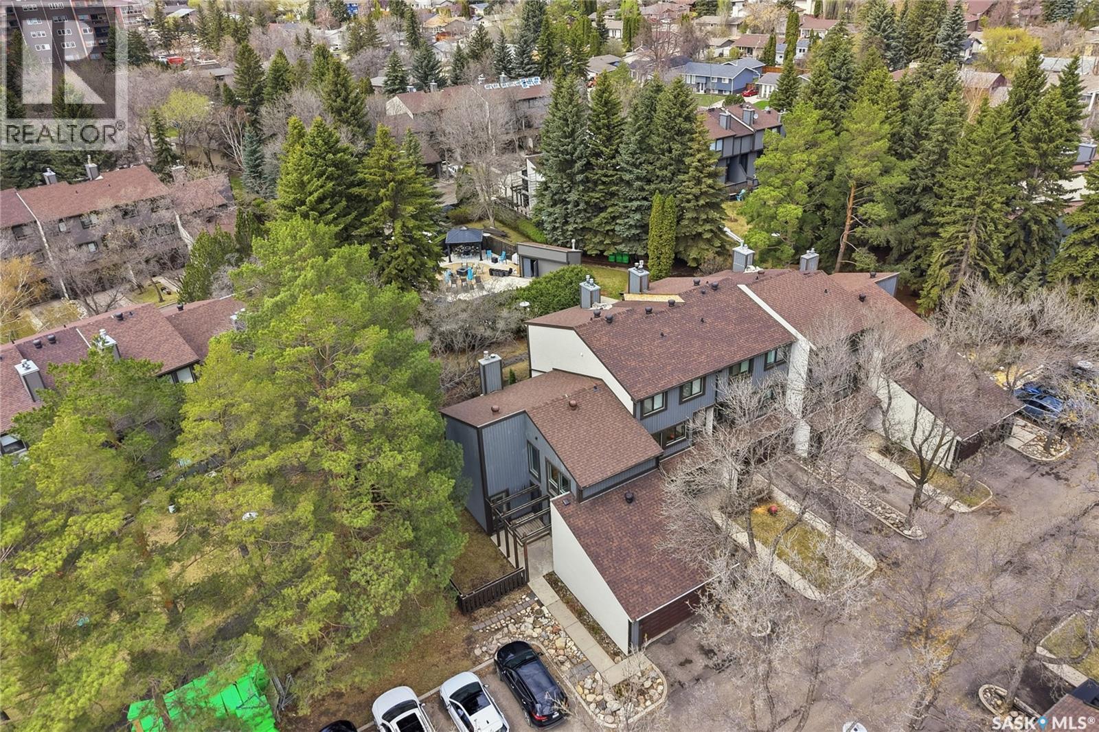 #20 455 Pinehouse DRIVE - 50
