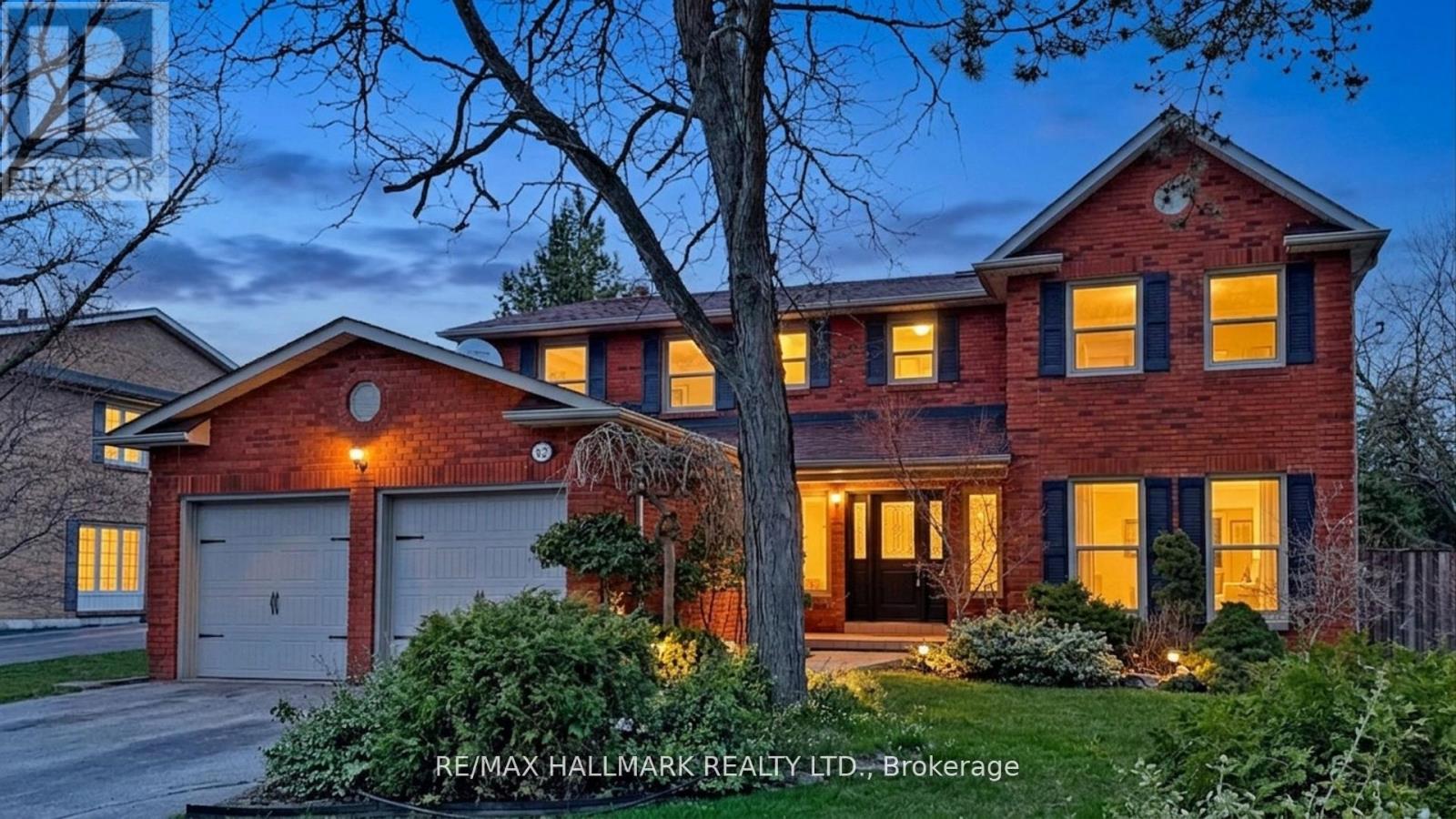 82 WINDERMERE CRESCENT S - 1