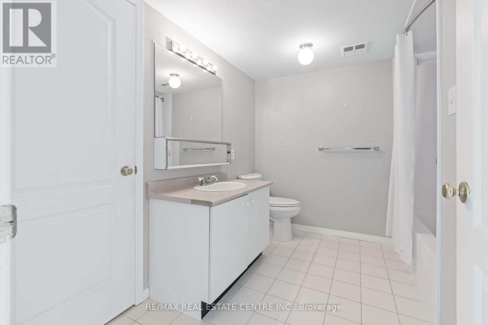 #406 26 HALL ROAD - 19