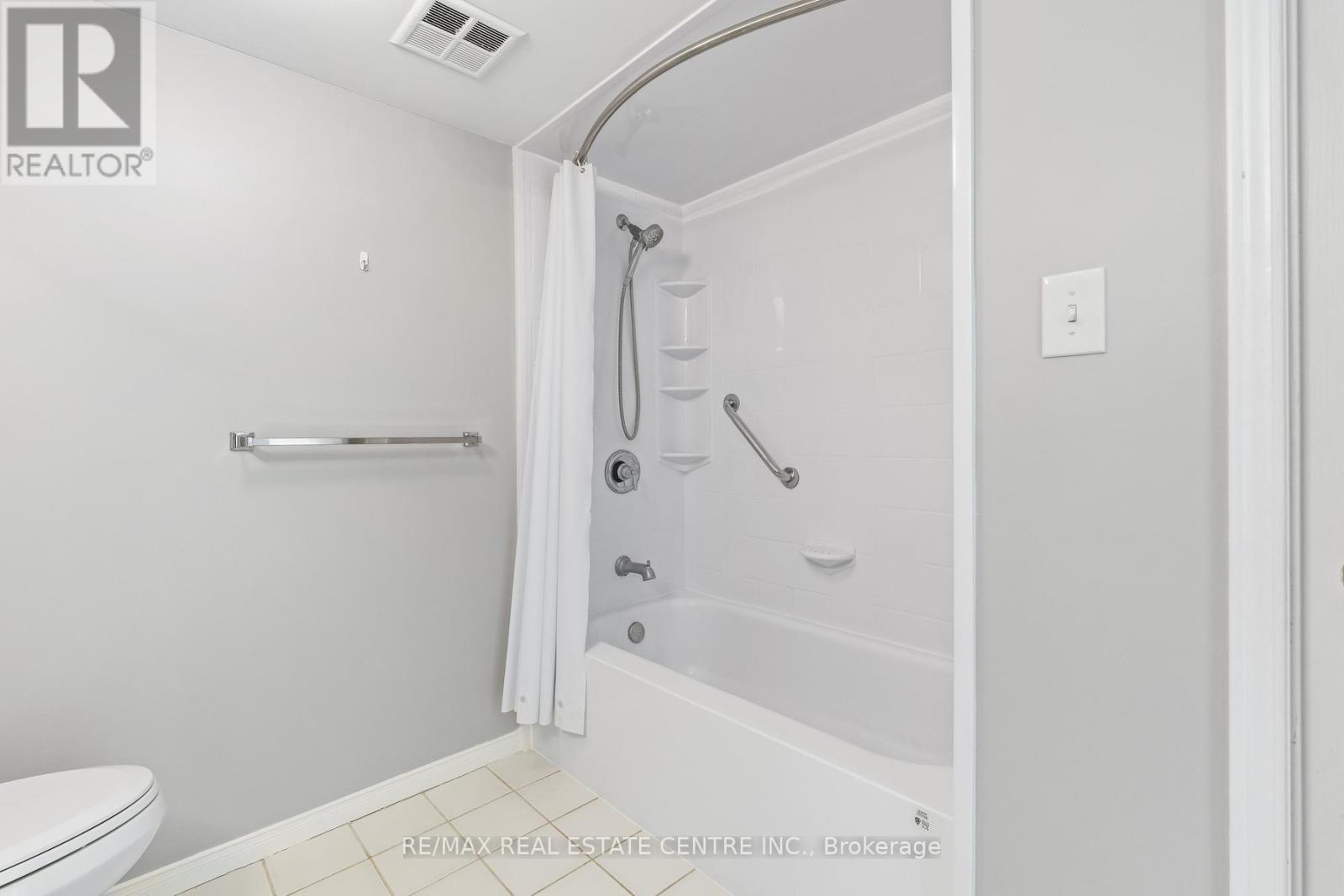 #406 26 HALL ROAD - 20