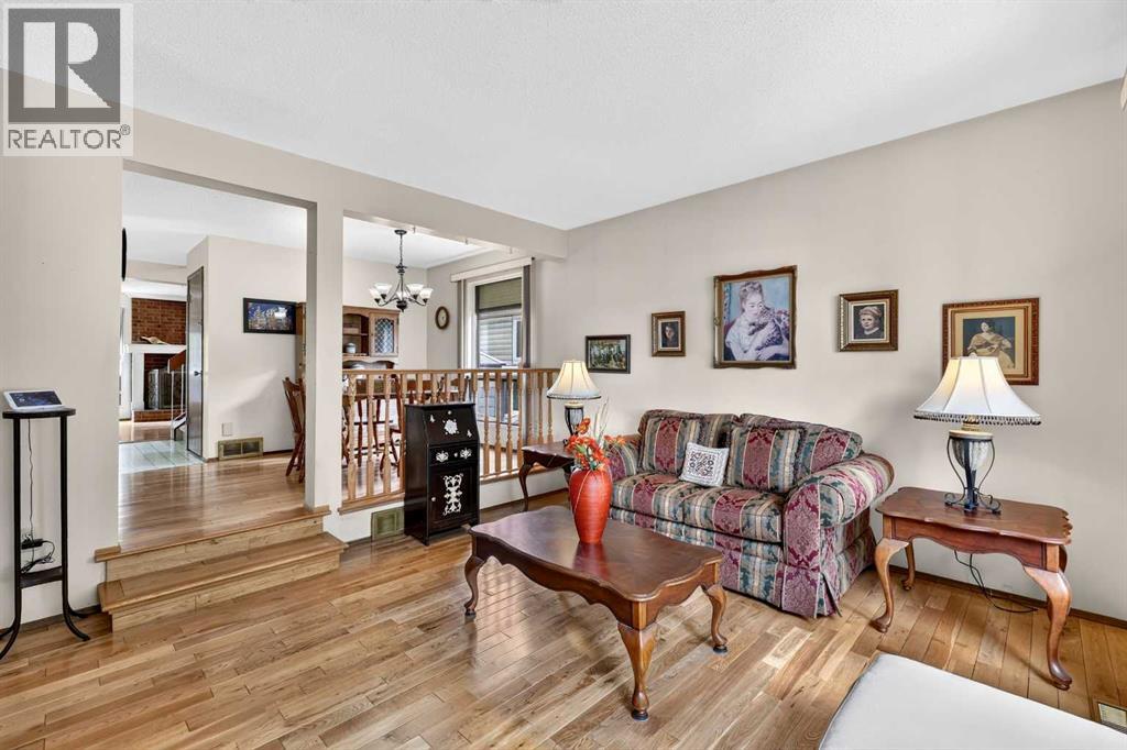 296 Templeton Circle NE — photo 7