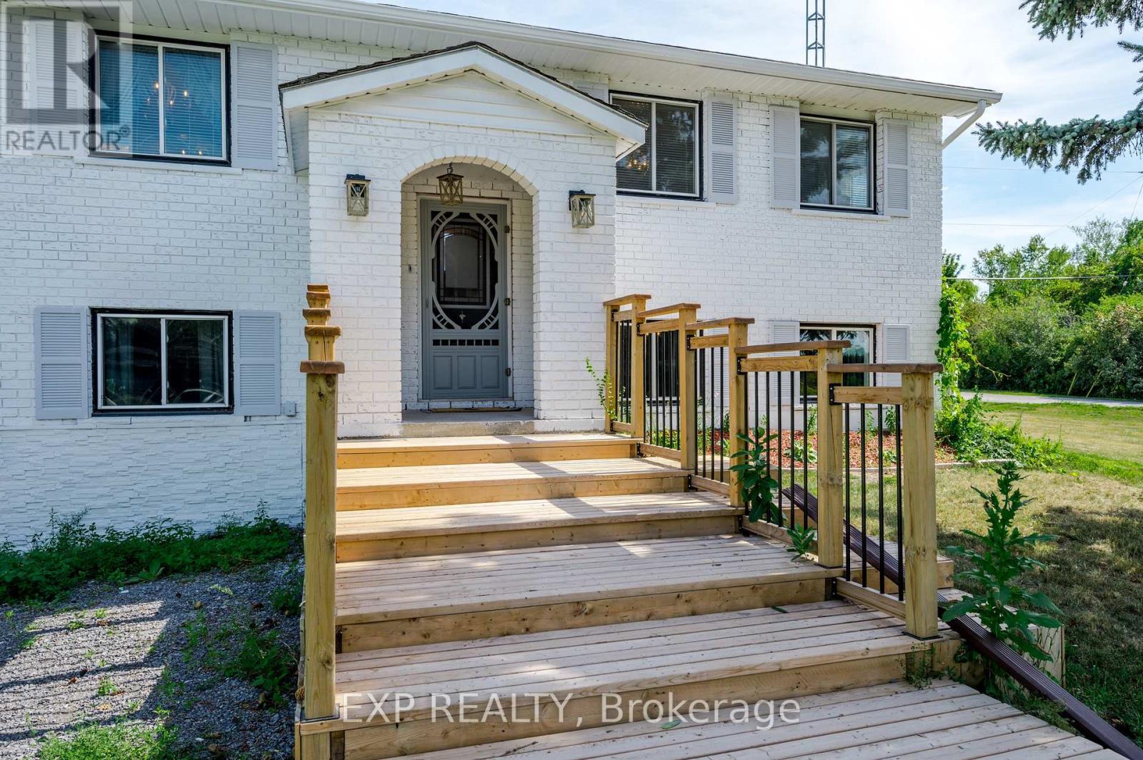 150 BAYVIEW DRIVE - 2