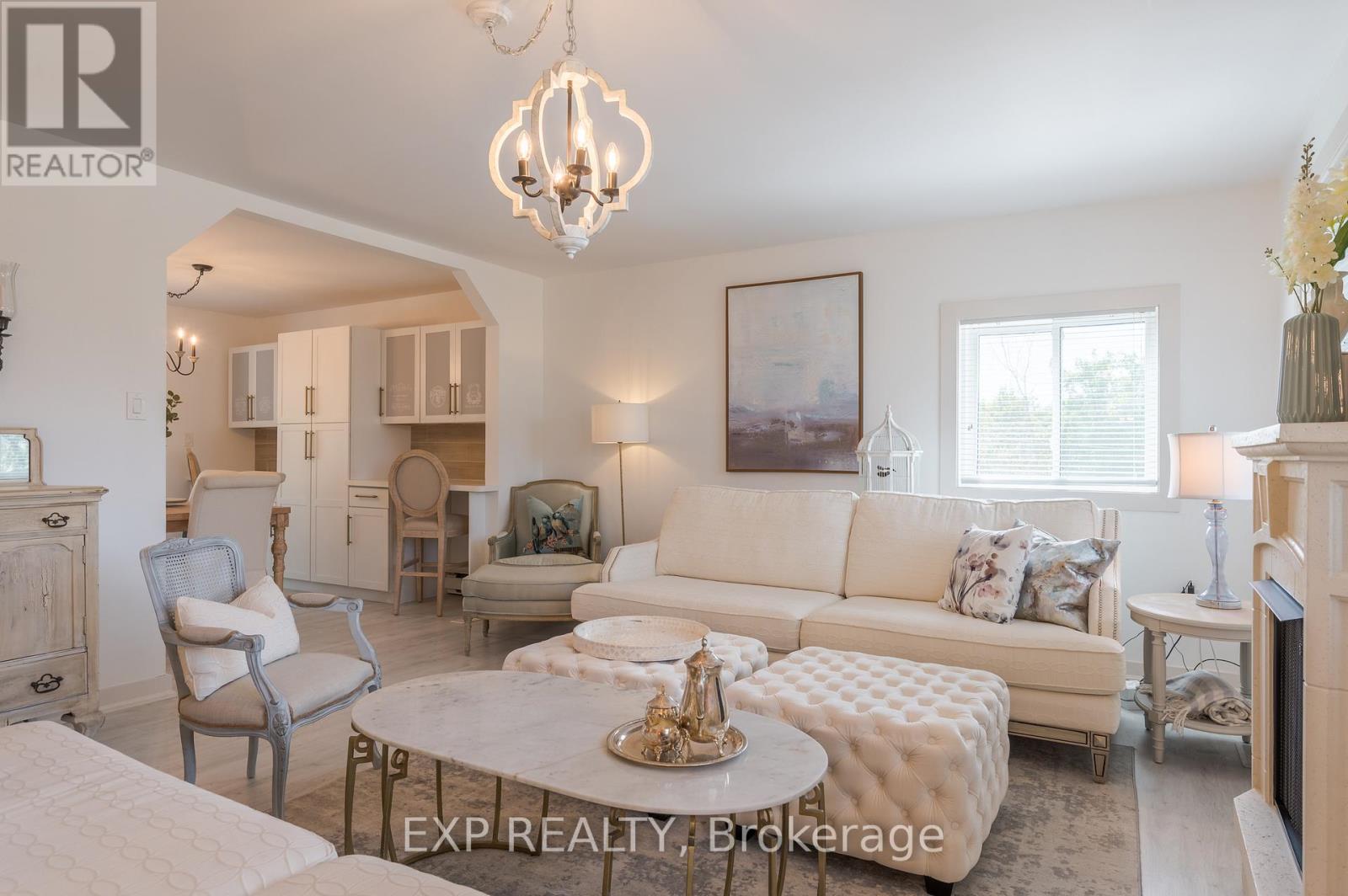 150 BAYVIEW DRIVE - 27