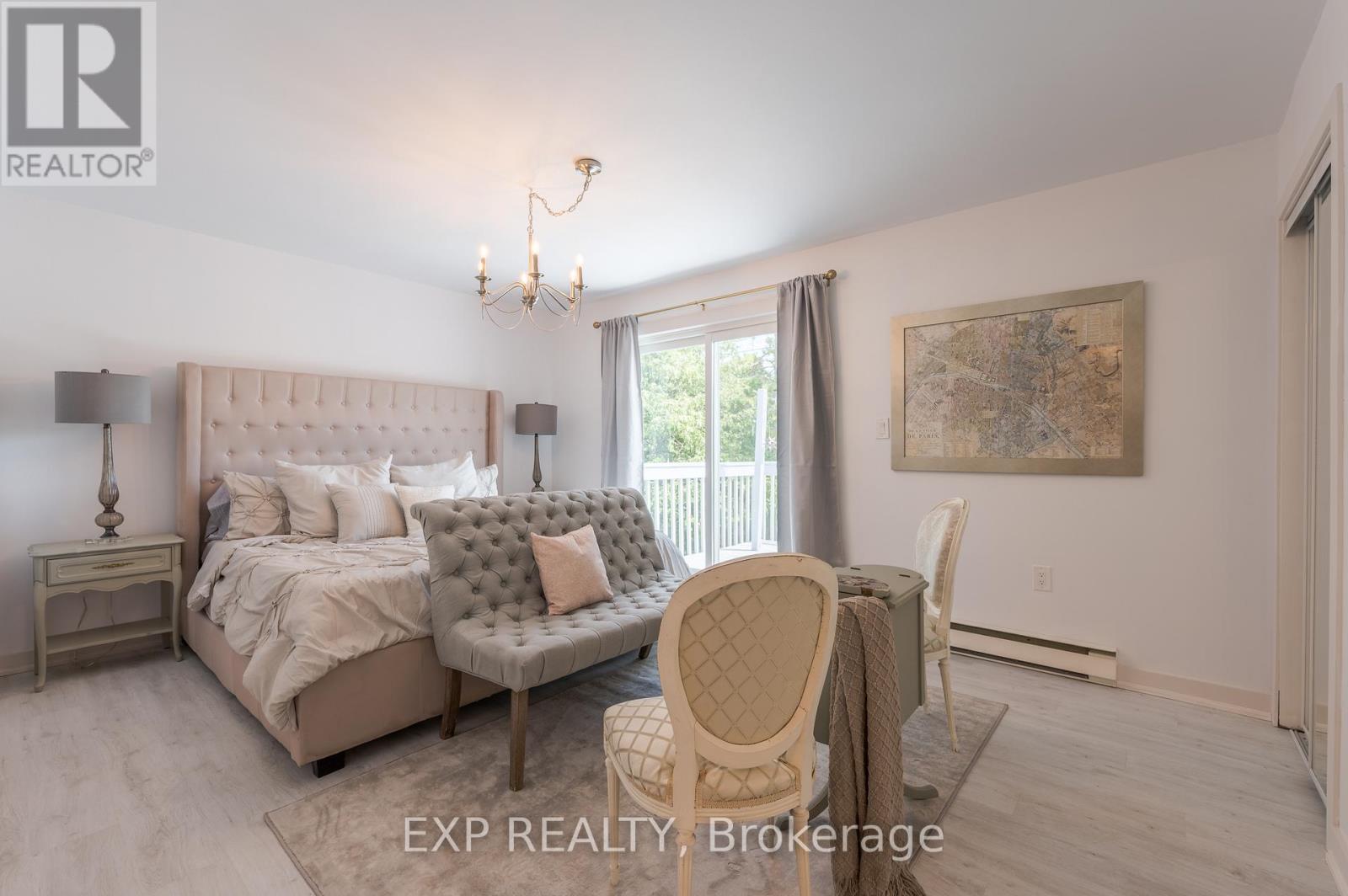 150 BAYVIEW DRIVE - 3