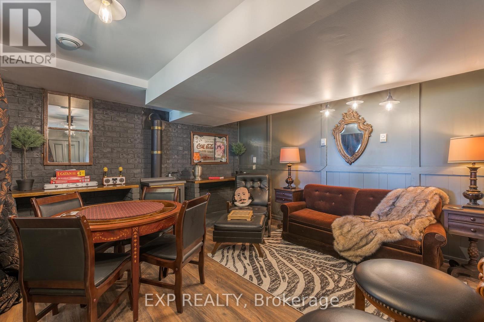 150 BAYVIEW DRIVE - 30