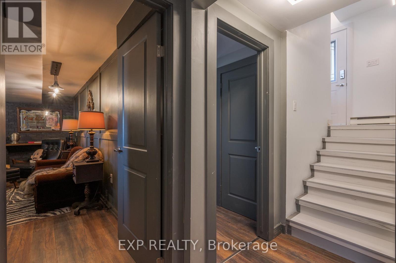 150 BAYVIEW DRIVE - 39