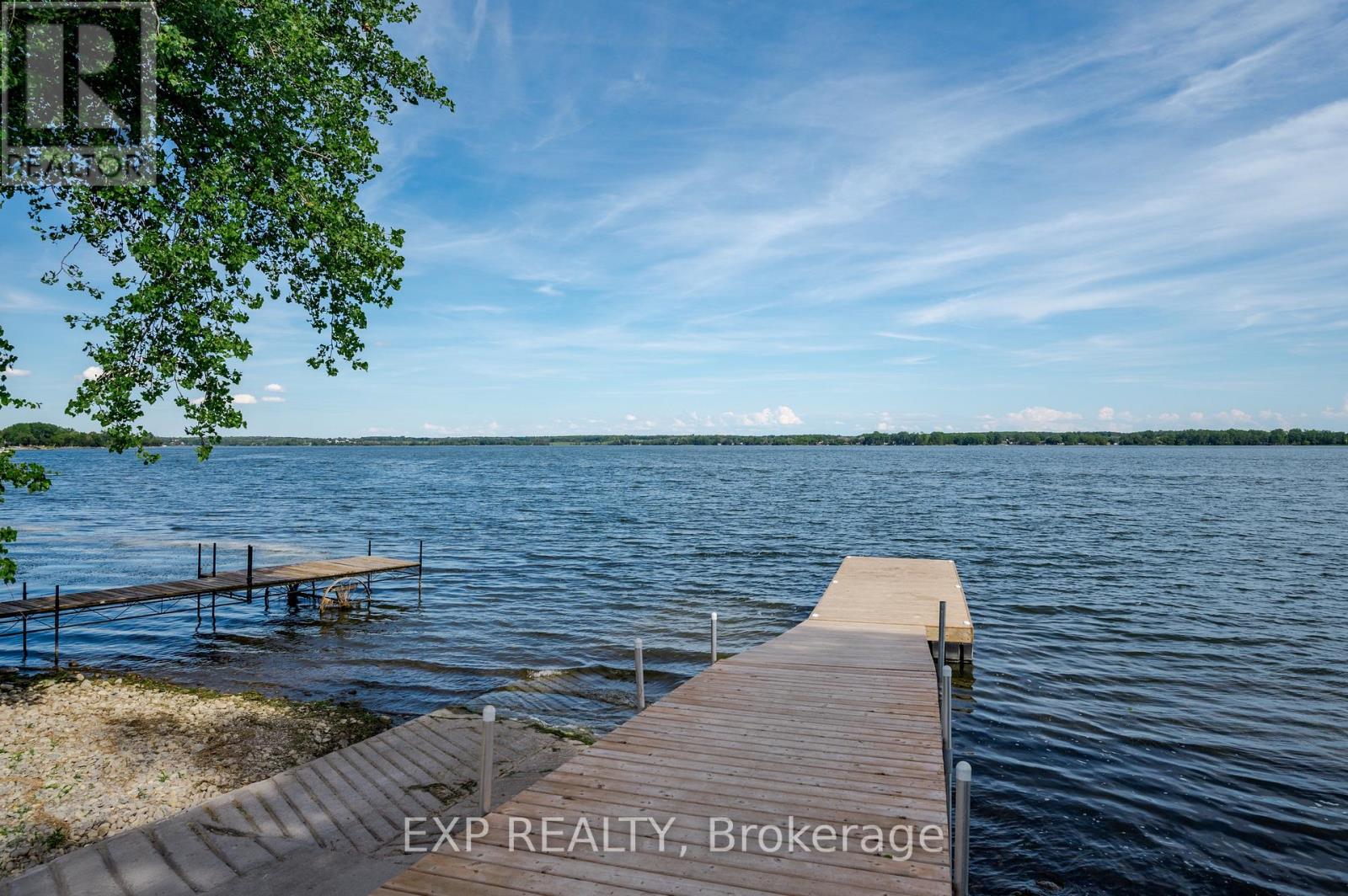 150 BAYVIEW DRIVE - 43