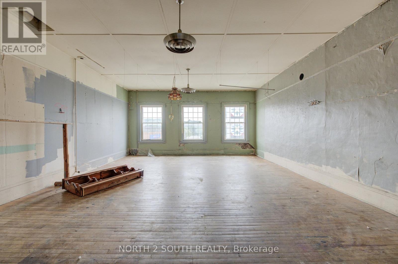 36 NORFOLK STREET S - 15