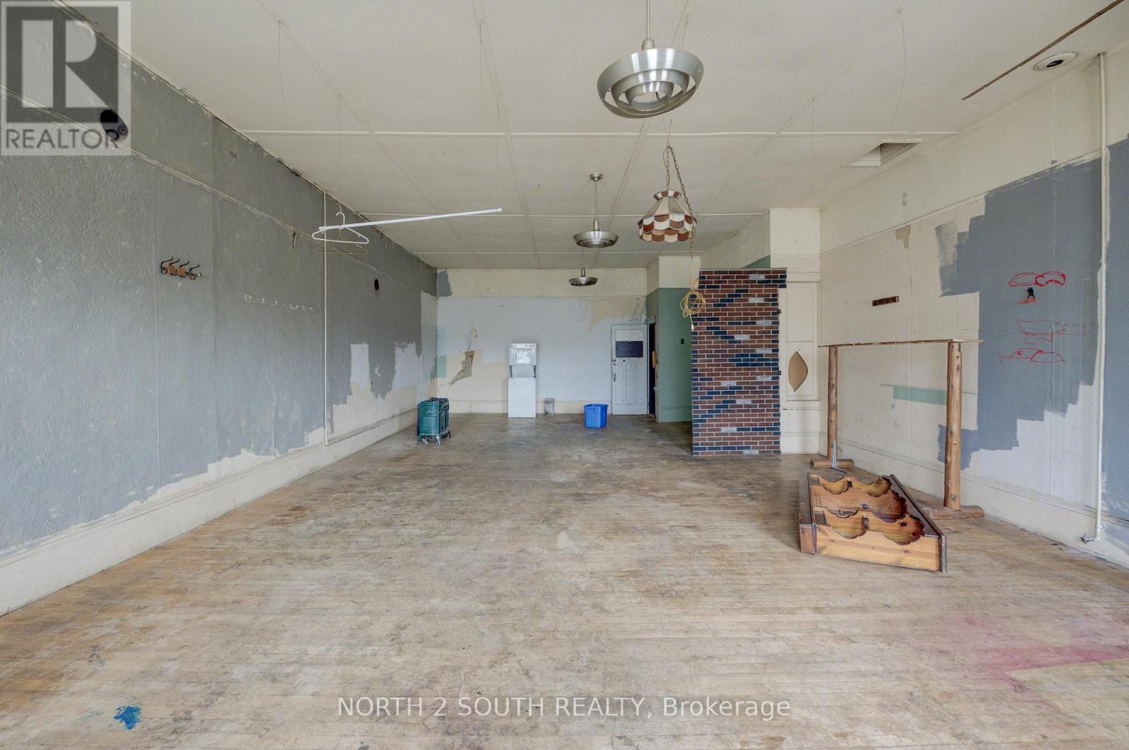 36 NORFOLK STREET S - 16