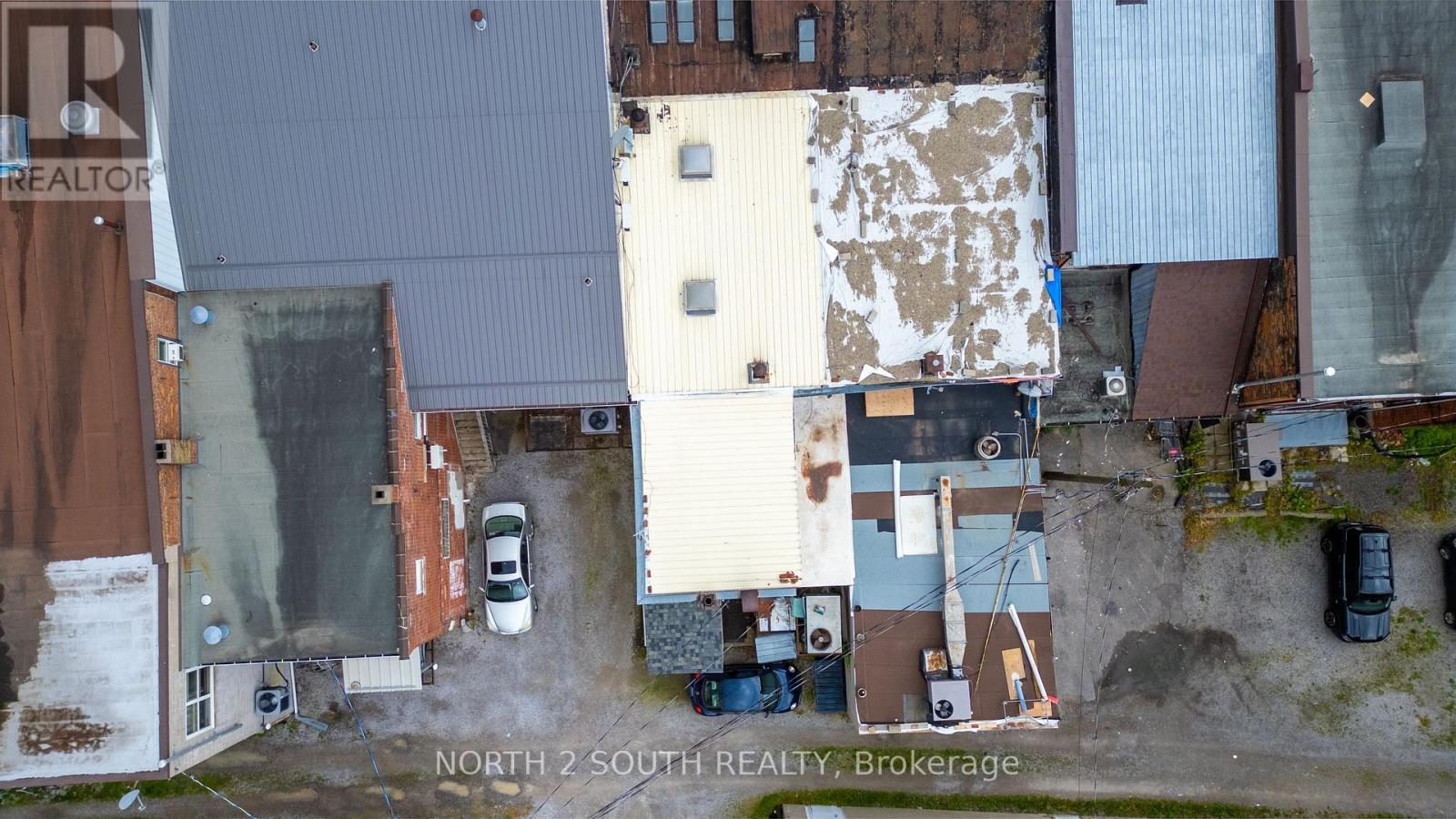 36 NORFOLK STREET S - 39