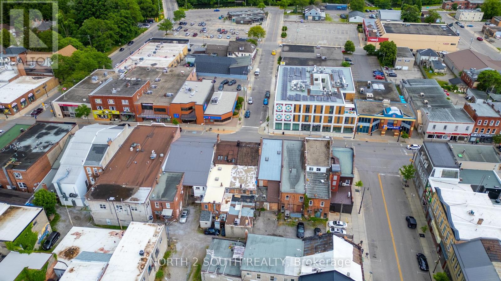 36 NORFOLK STREET S - 40