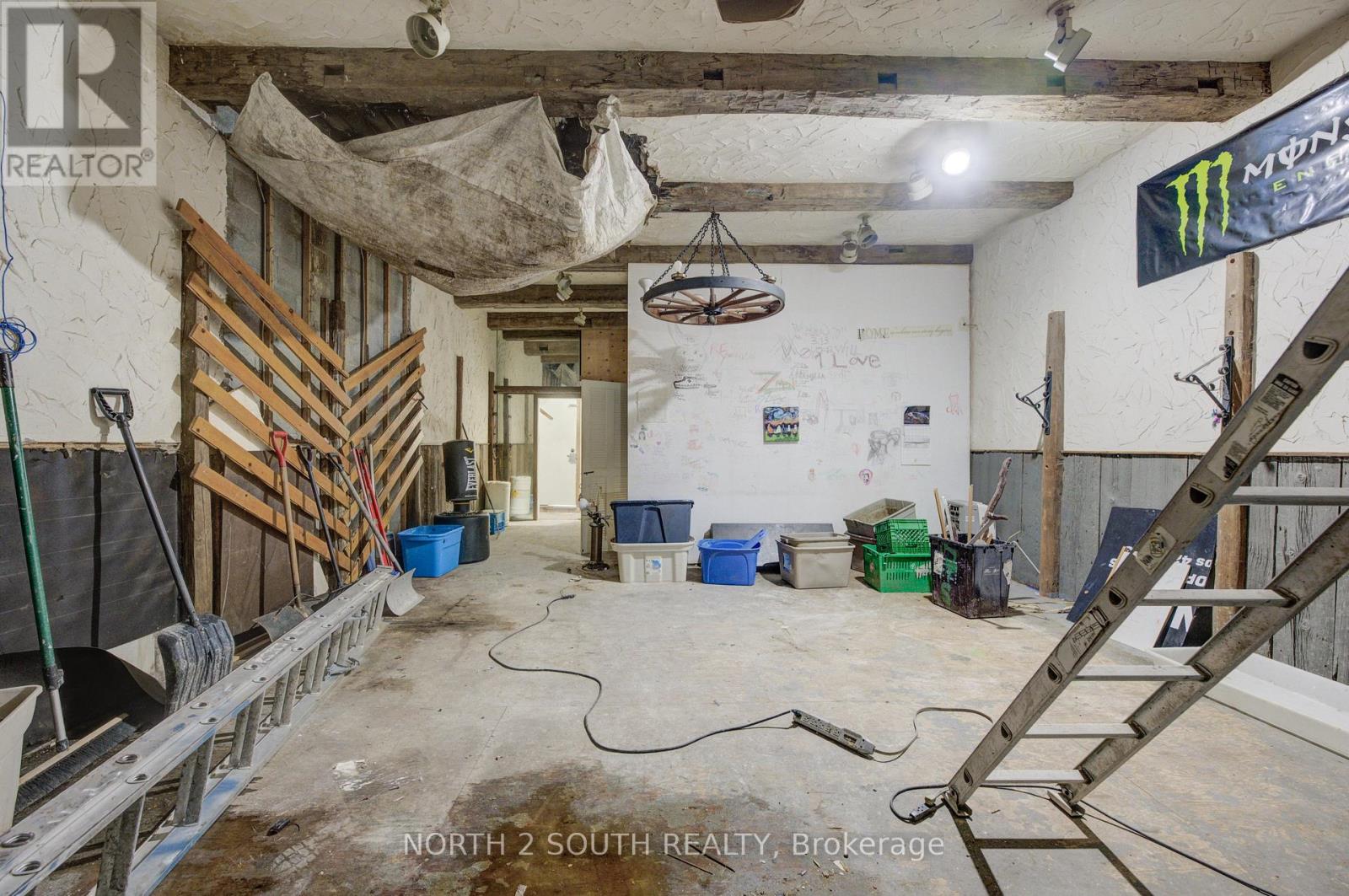 36 NORFOLK STREET S - 8