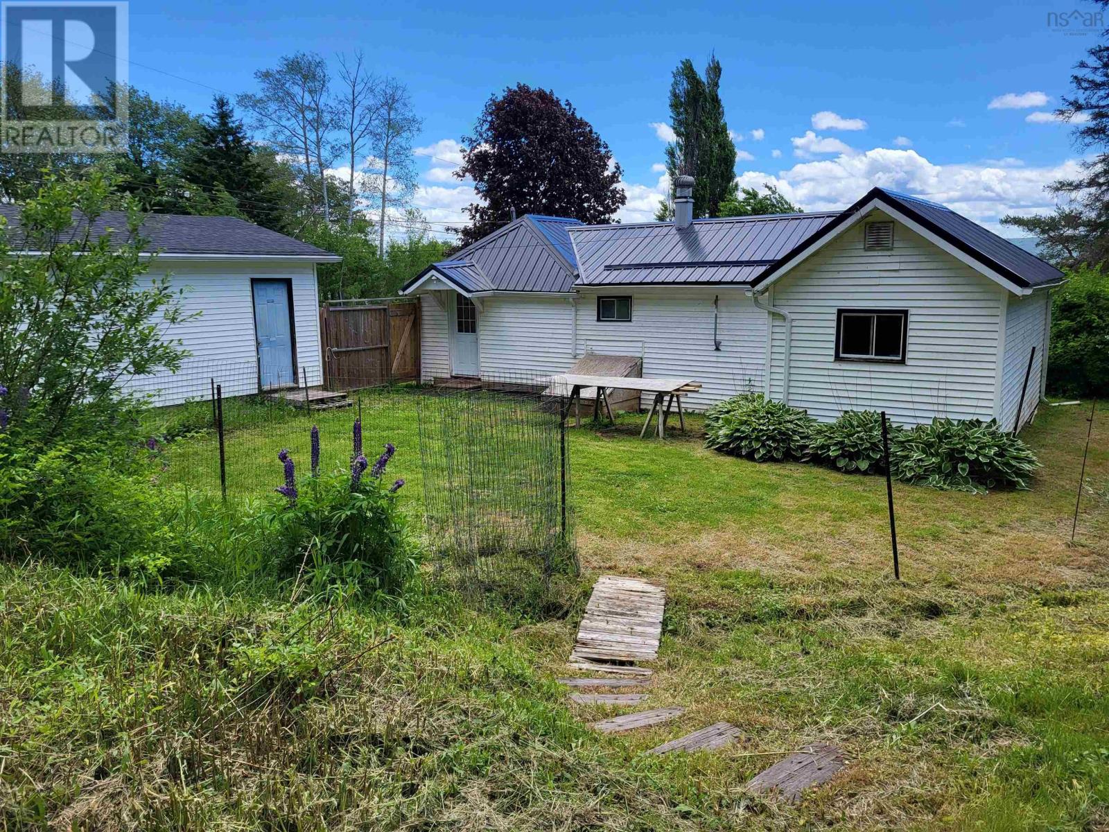 Property 2 of 14 of 519 Inglewood Road