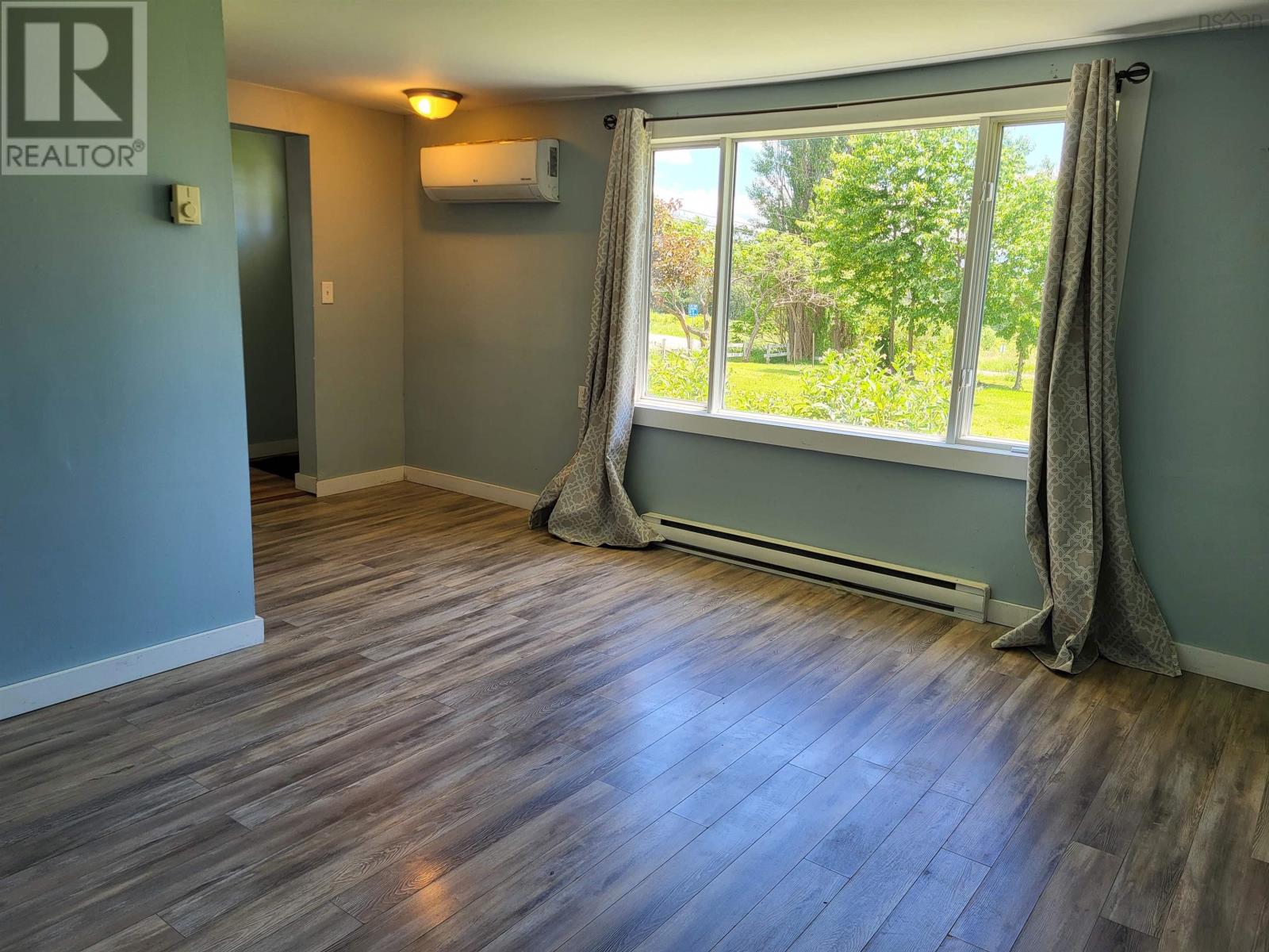 Property 7 of 14 of 519 Inglewood Road