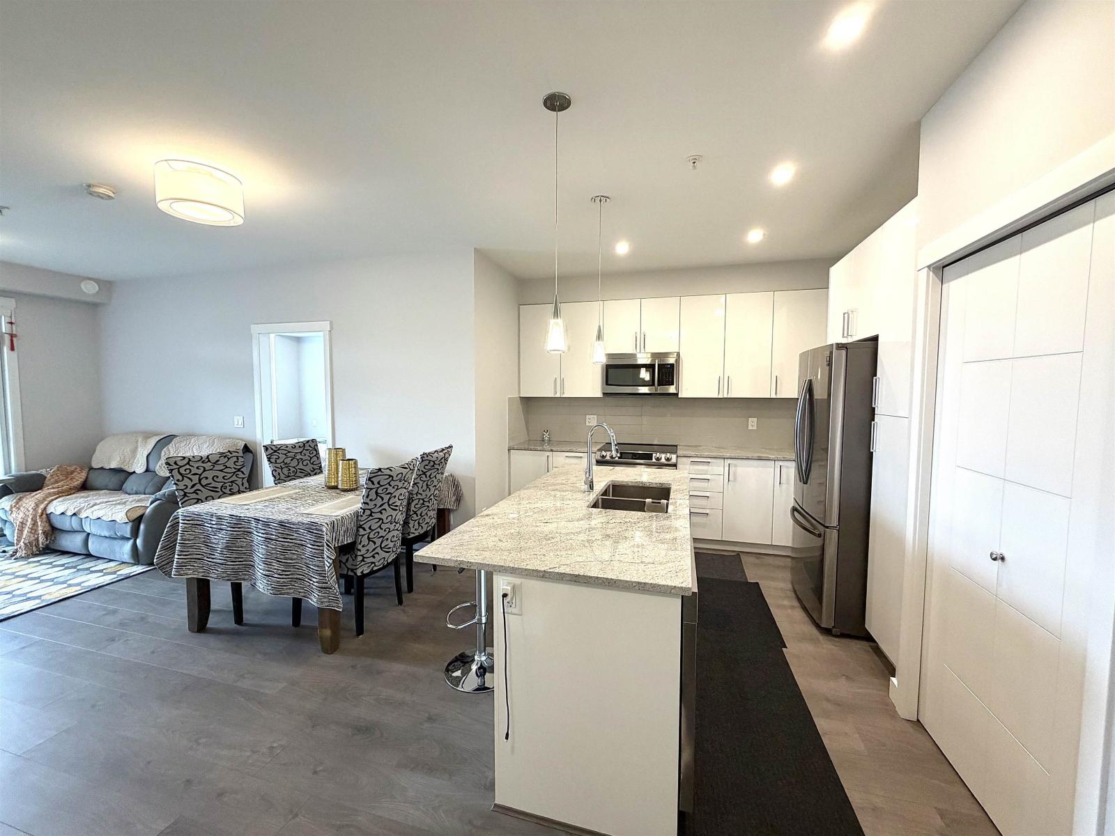 403 45562 AIRPORT ROAD, Chilliwack Proper South, Chilliwack